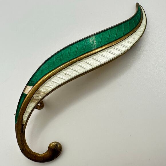 Albert Scharning Norway sterling silver guilloche enamel white green leaf brooch - Picture 2 of 10